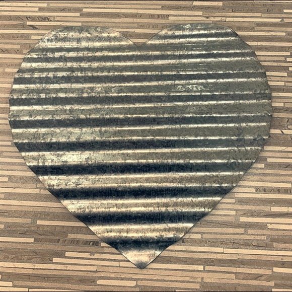 Welcome To Heart Boutique - Picture 1 of 8